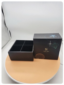  square chocolate box	